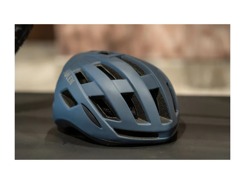 Julen Casco Evolution LED azul mate