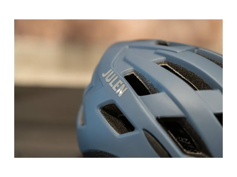Julen Casco Evolution LED azul mate